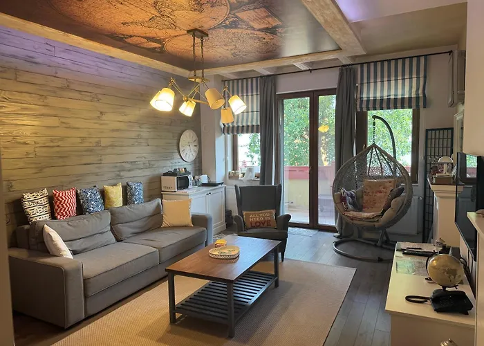 Lakeview Apartment